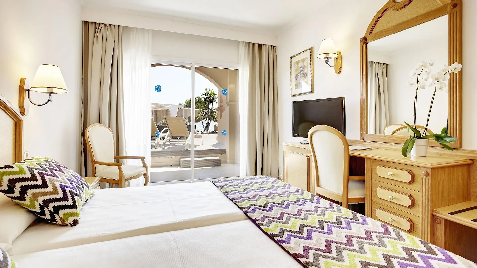 Grupotel Santa Eularia & Spa - Adults Only Santa Eularia des Riu Otel